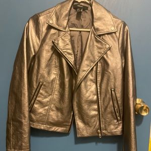 Brand new silver leather jacket for a night out or concert!